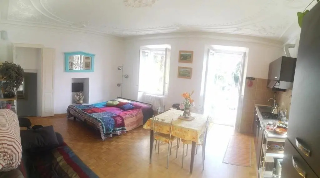 B&B 104
