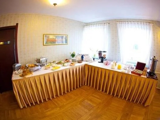 Hotel 3