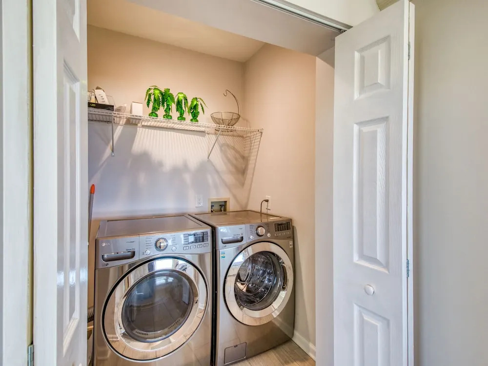 5447 Saint Augustine - 7 Br Home