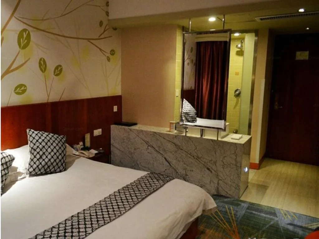 Dongfang Hotel