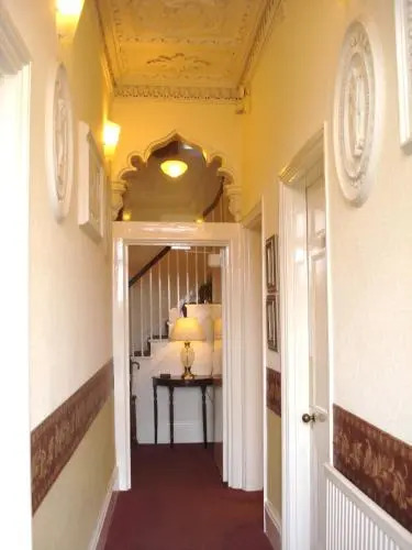 Bellplot House