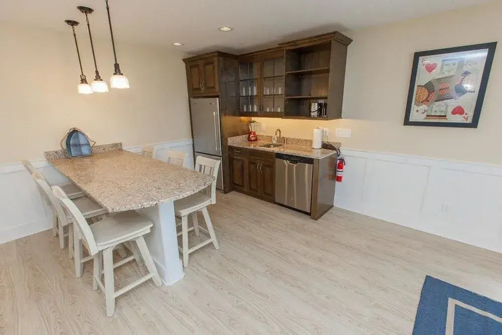 All Inn Virginia - 9 Br Home
