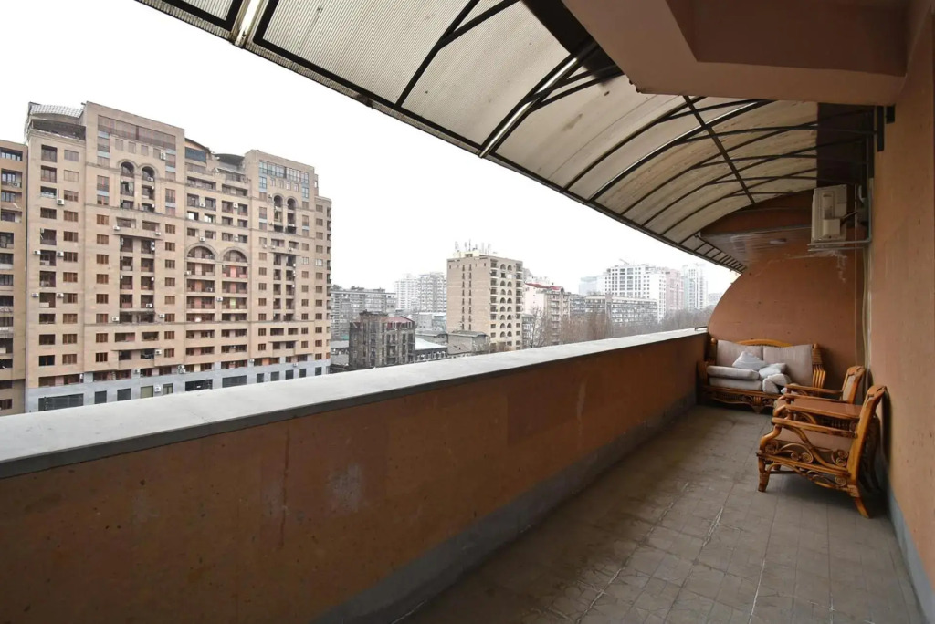 Aram street, 2 bedrooms Beautiful and Spacious apartment DI486