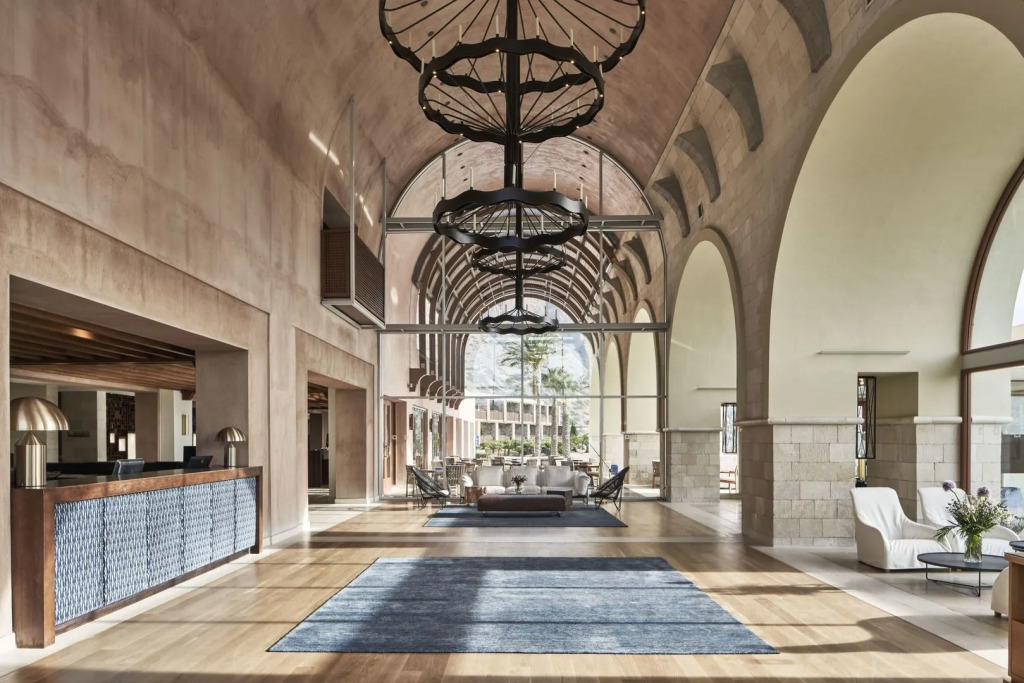 Phāea Blue - Small Luxury Hotels of the World