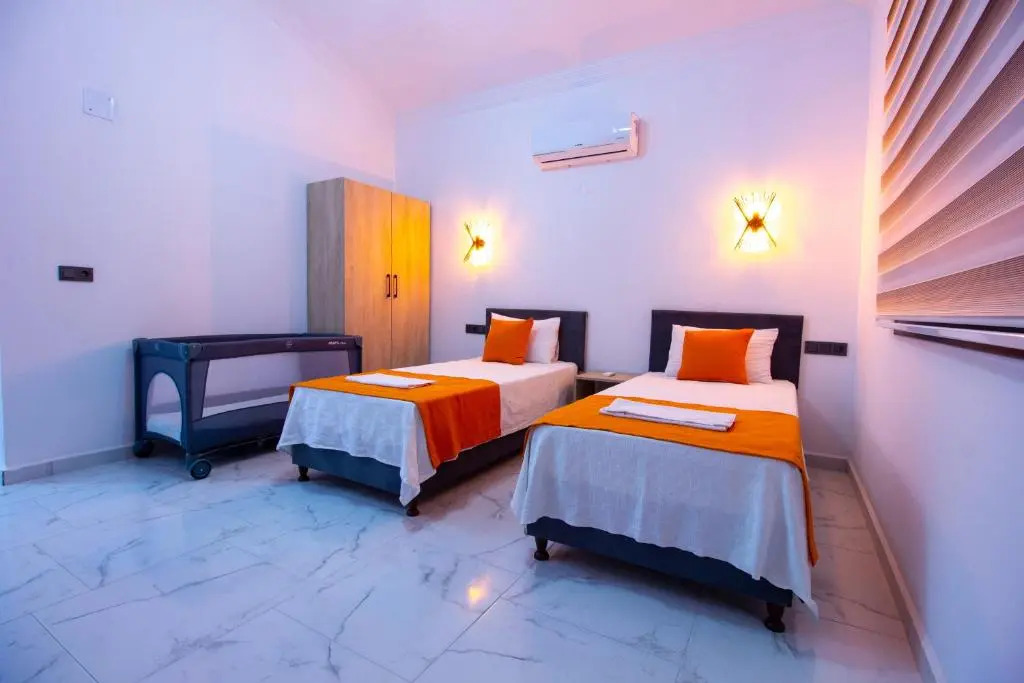 villa emir 2