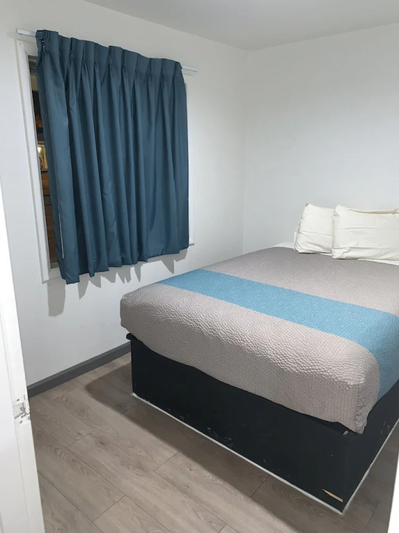 Winstons Air Conditioned Motel
