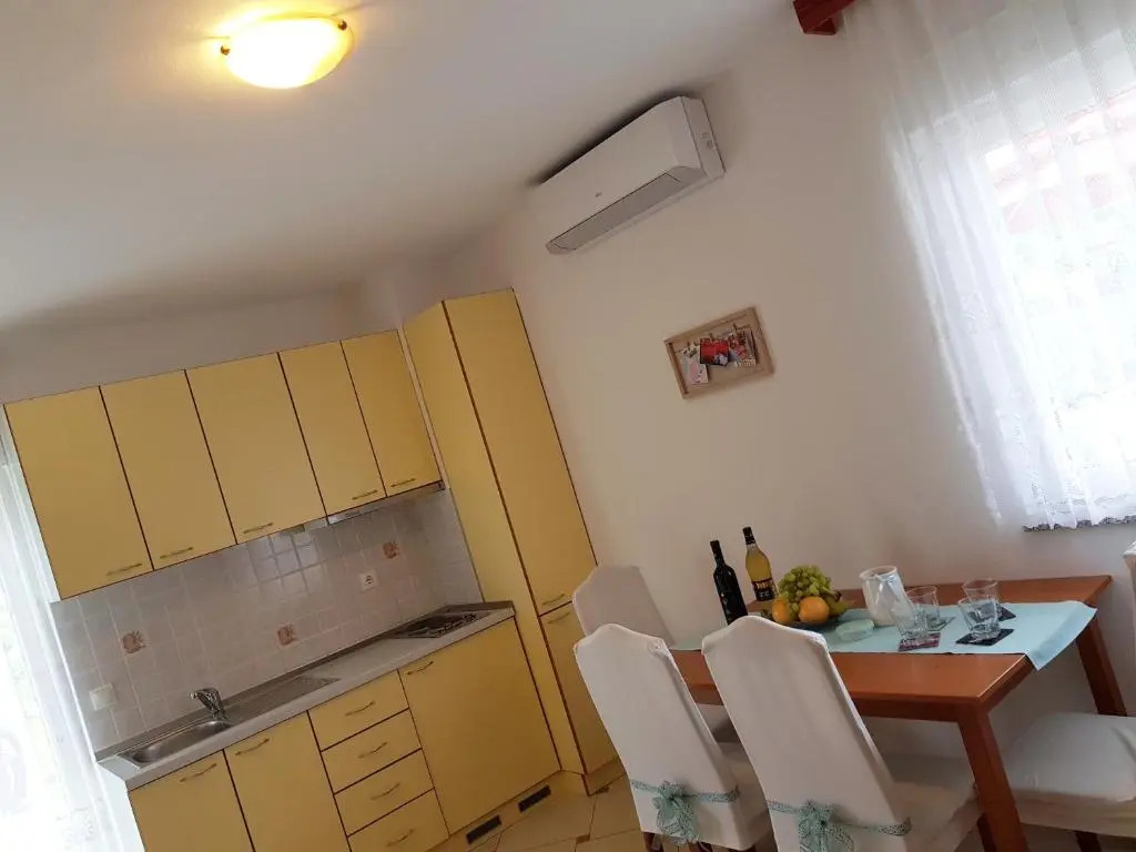 Apartments Mrkonja