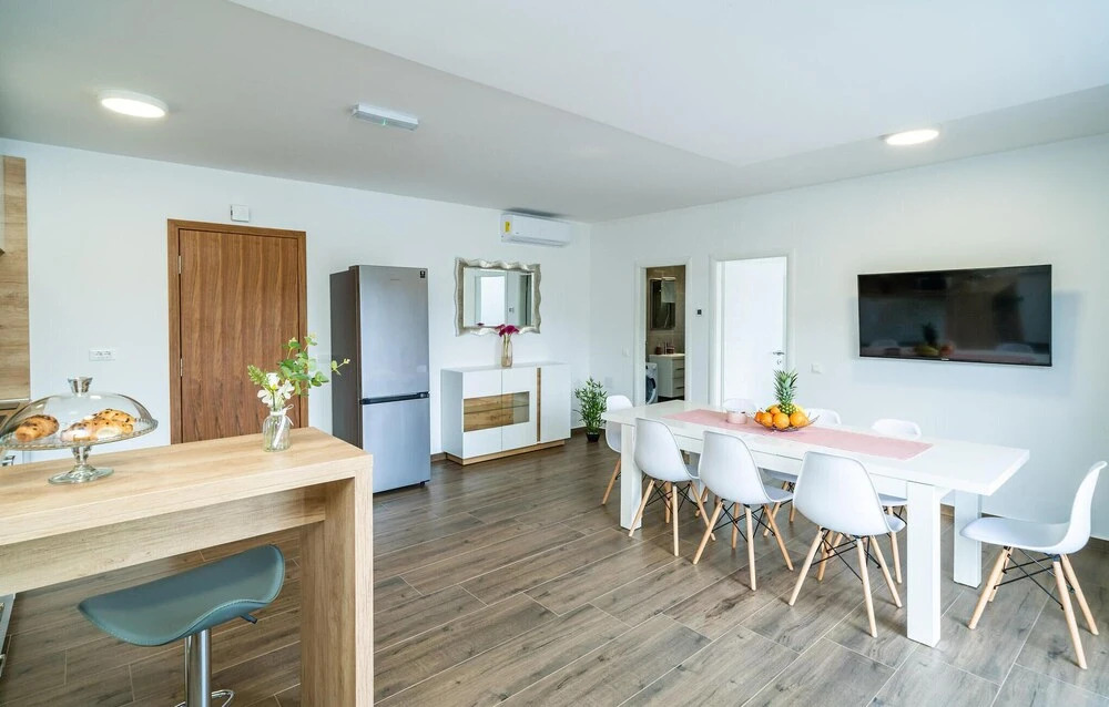 Amazing Apartment in Zaton Veliki With Wifi and 4 Bedrooms