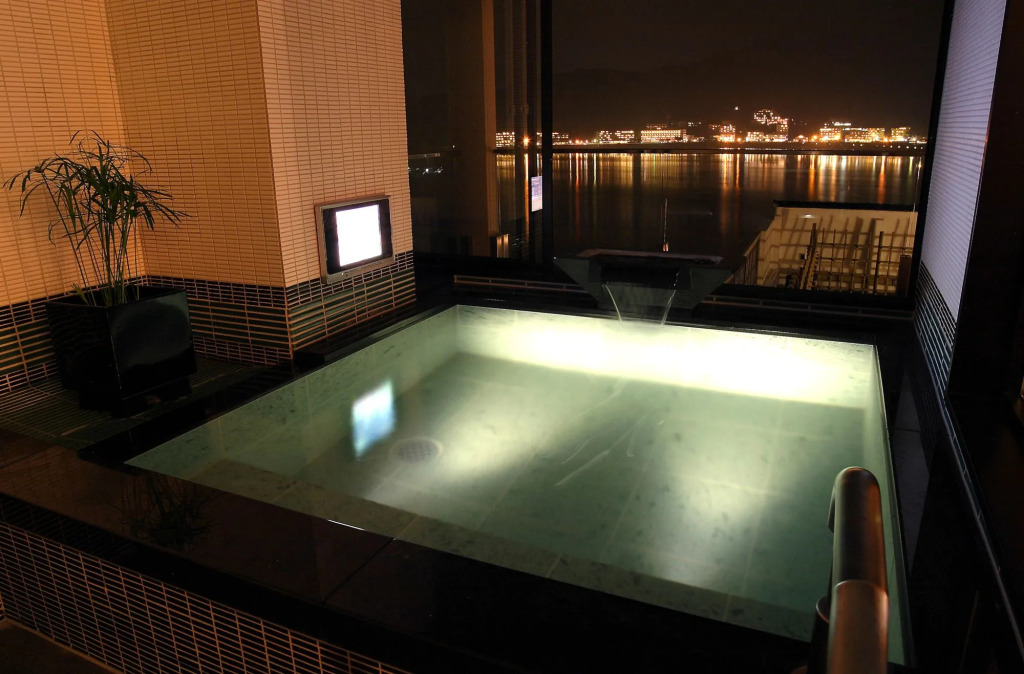 Fujikawaguchiko Onsen Konanso
