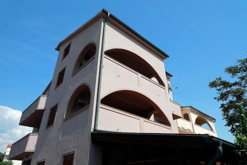 Apartments Dario