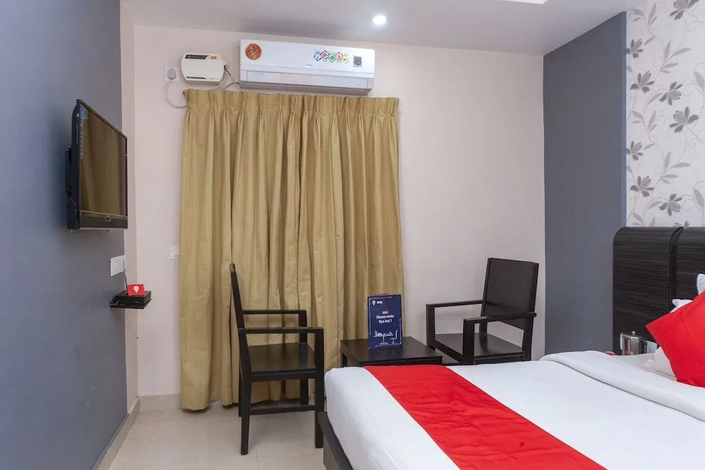 OYO 14872 Annamalai Residency