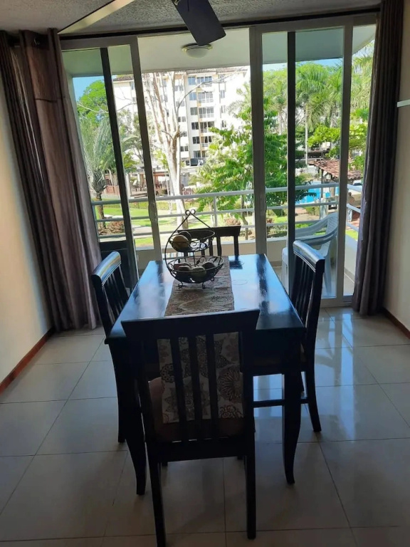 Family-friendly Condo With Pool View, Walk to Jaco Beach