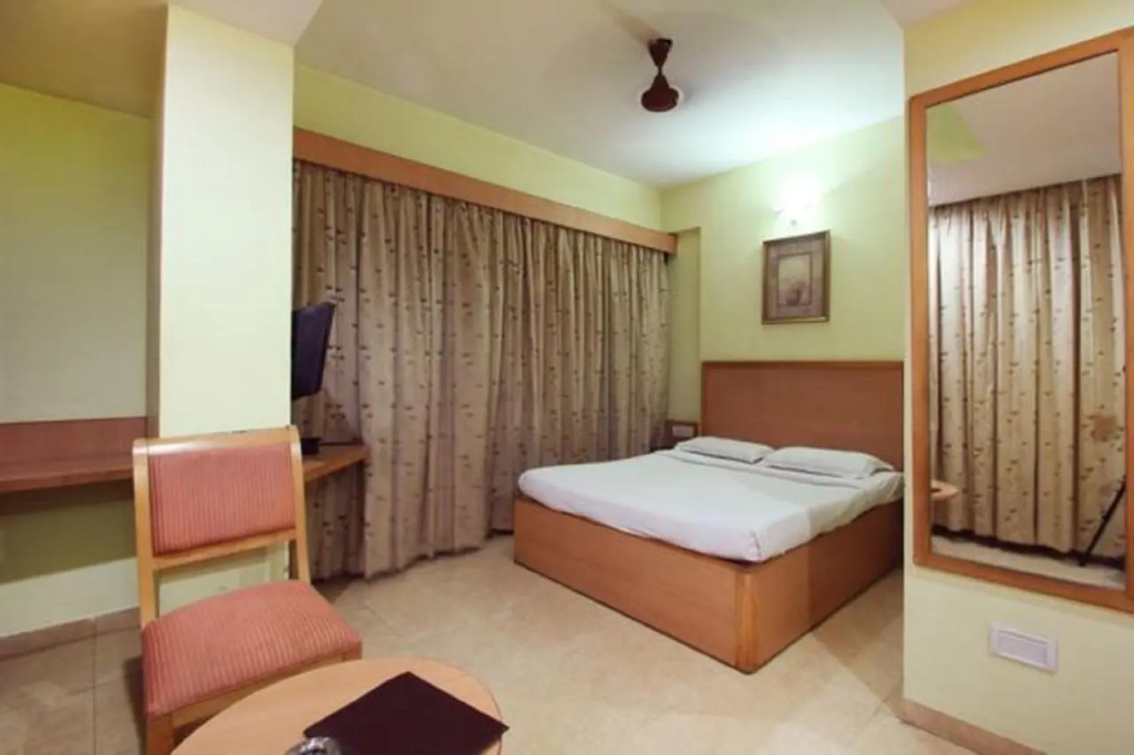 Hotel Roopa
