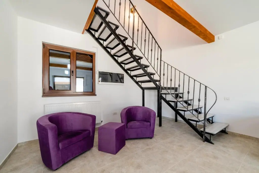 4H Villas