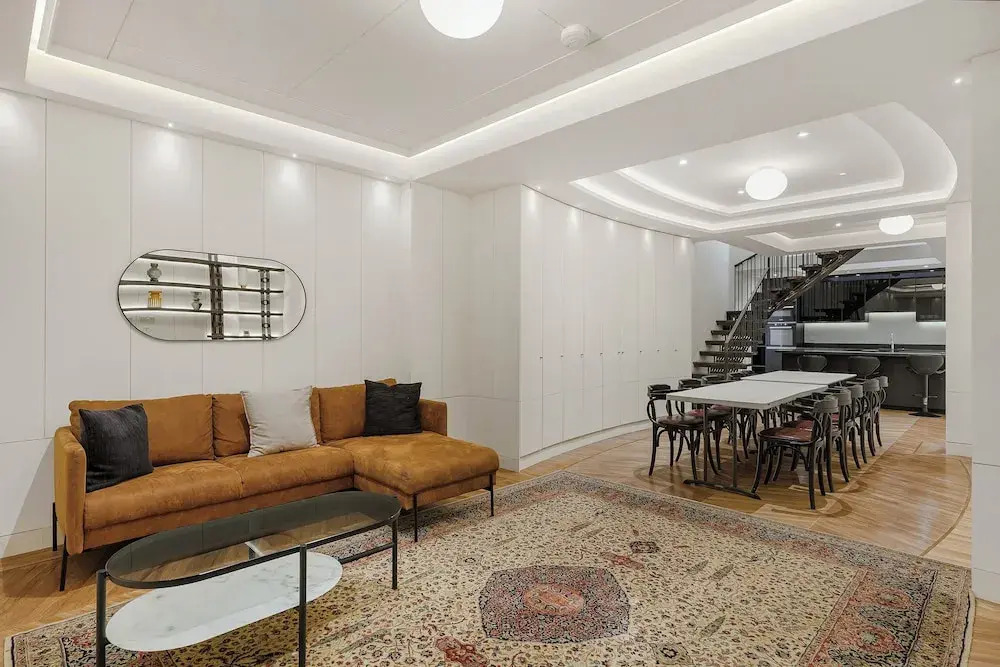Elegant 5bdrm Townhouse in Camden