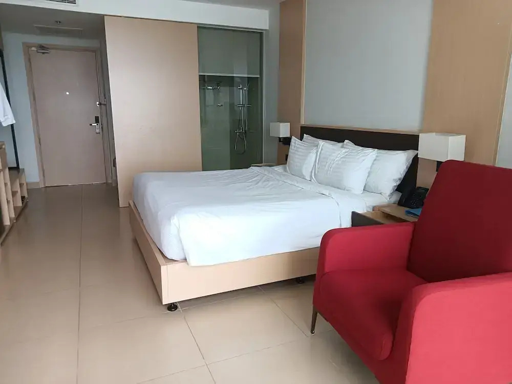 The Oceanfront Apartment At The Arena Cam Ranh