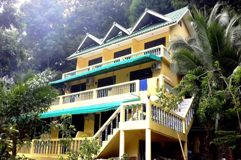 Island Lodge