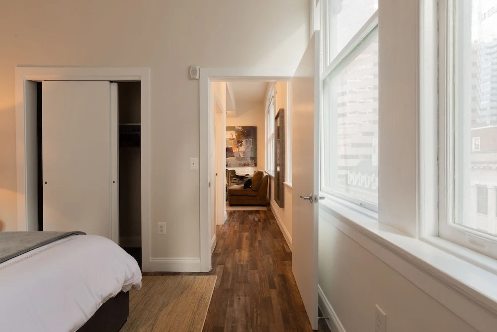 Inner Harbors Best Furnished Luxury Apartments 1 Bedroom Apts by Redawning
