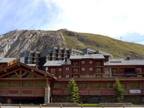Apartment Ecrin des Neiges - Val Claret-1 by Interhome