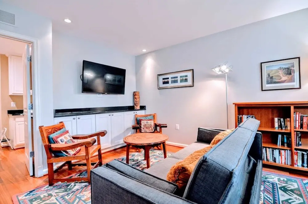 228 7th St Ne 2 Bedroom Apts