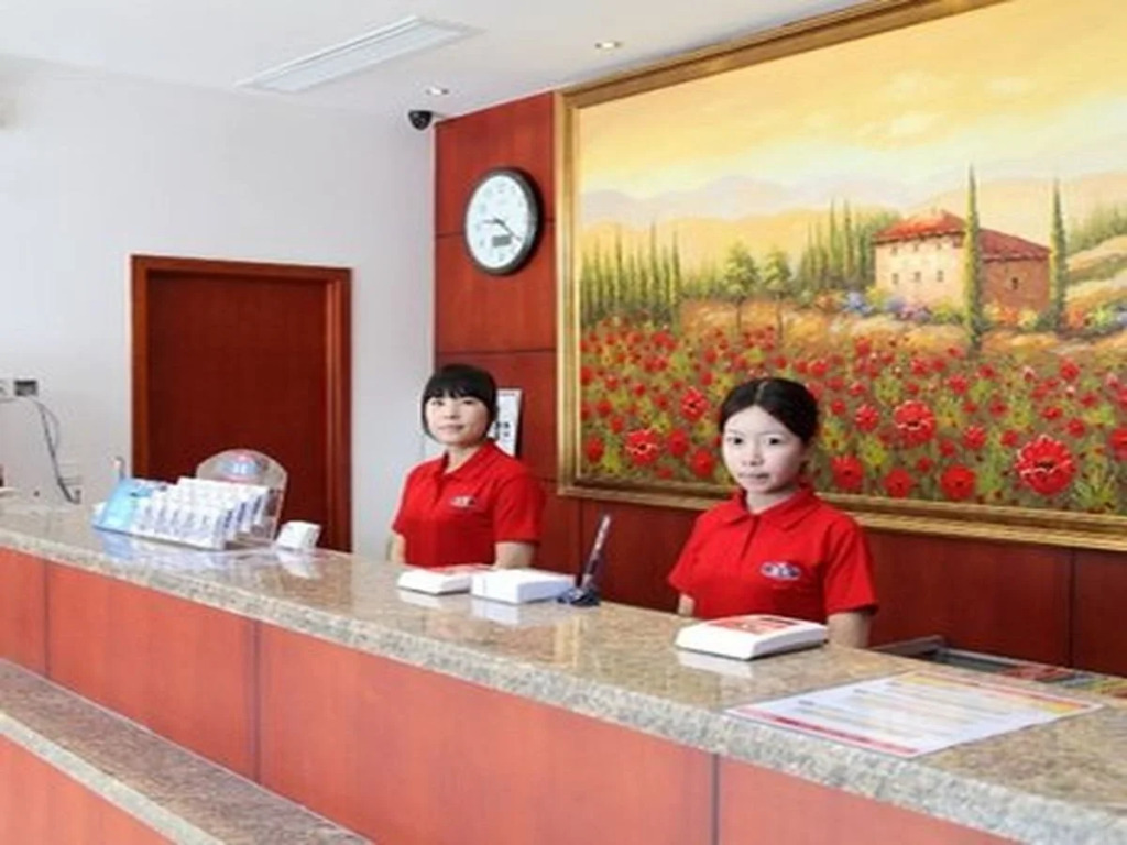 Hanting Express Shanghai Fengxian South Qiao Road