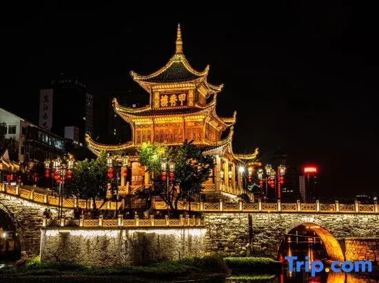 Puyu · Envision·Cinema Private Hot Spring Designer Hotel (Penshuici Jiaxiu Tower Branch), Guiyang