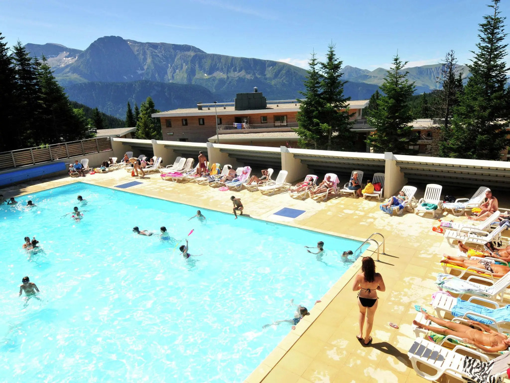 Restful apartment with a balcony located in Chamrousse