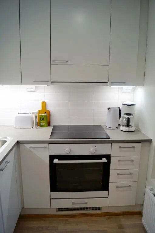 Studio in Trendy Kakola Hill area close to city center