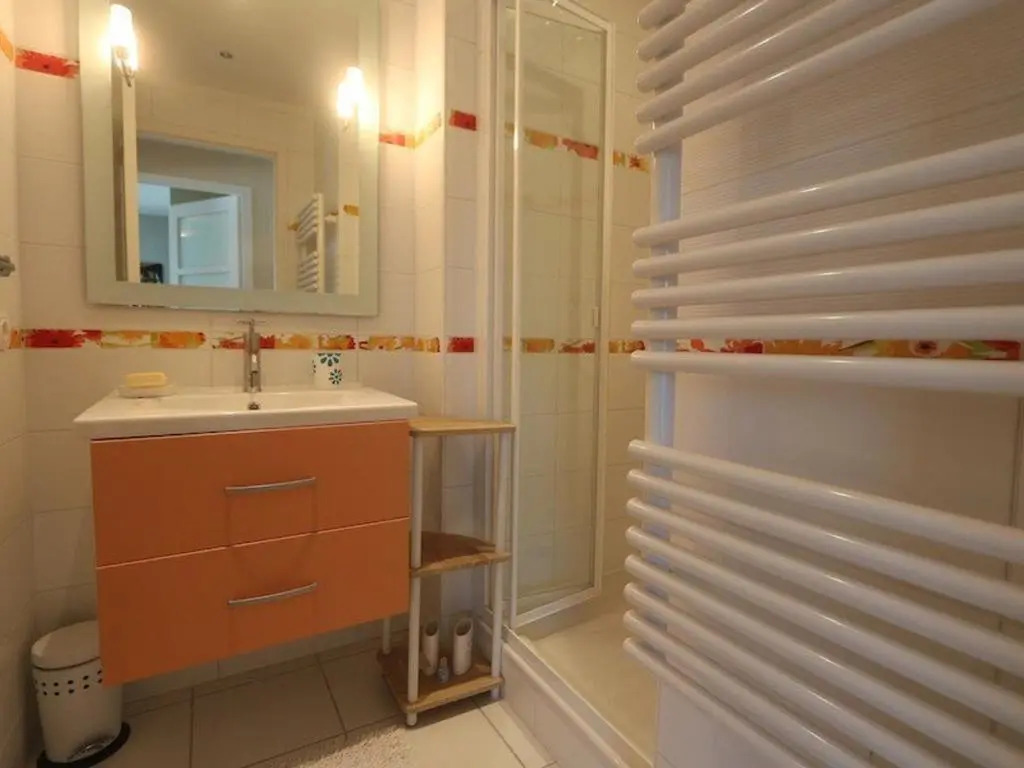 Appartement avec vue mer à 50m de la plage proche thalasso casino et restaurants FR 1 481 157