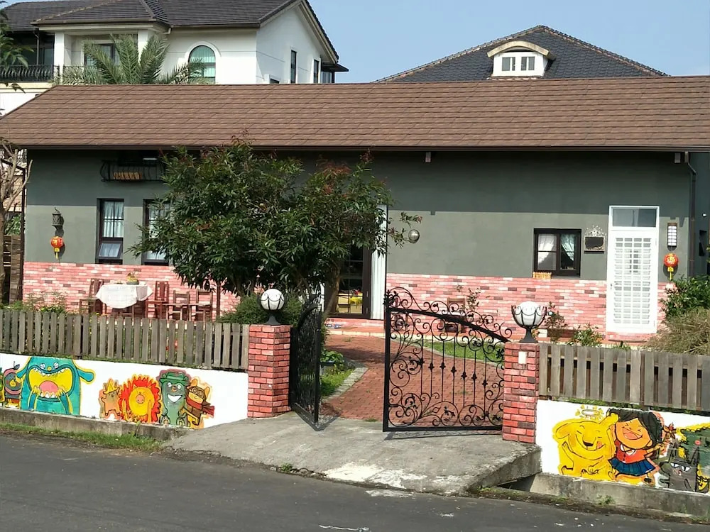 La Fericita Herb House