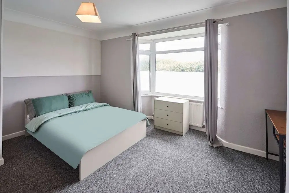 Host Stay Oldbury Road