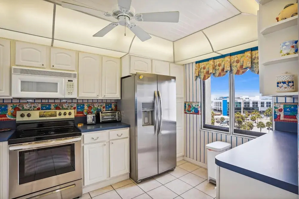 Ocean Sands 1-708