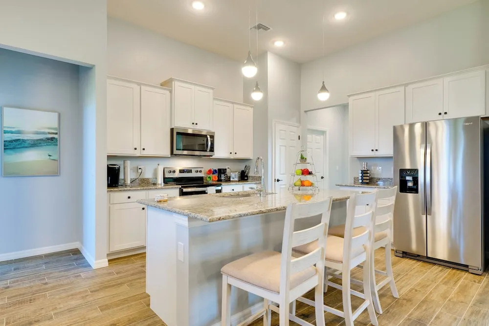 6 Mi to Sirenia Vista: Cape Coral Retreat w/ Grill