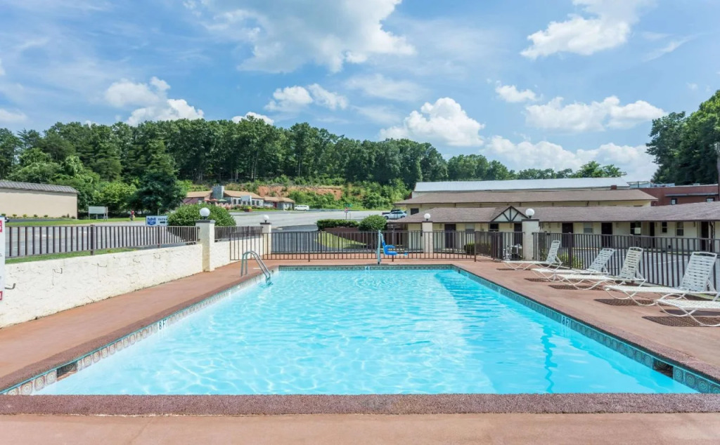 Scottish Inns Collinsville - Martinsville