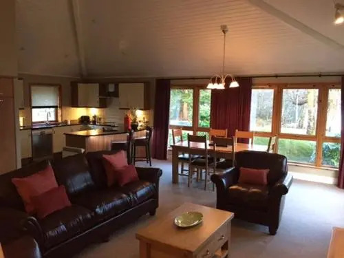 Cameron House Detached Bungalow L53