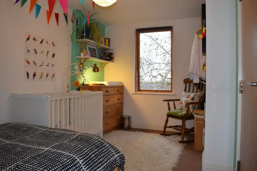 East London Riverside Apartment