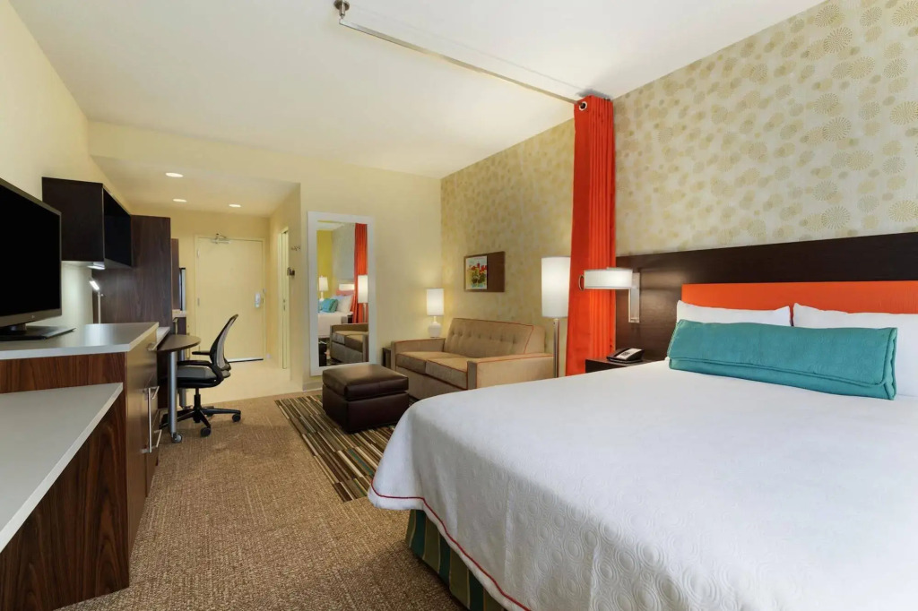Home2 Suites by Hilton Charlotte Airport