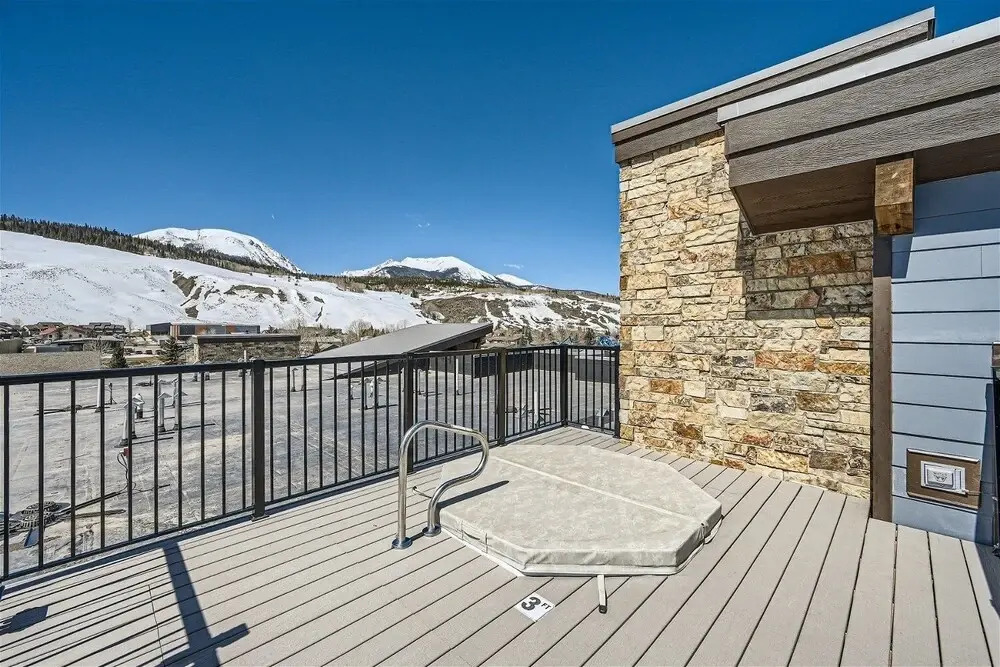 A-w4s305# 2 Bedroom Townhouse by RedAwning