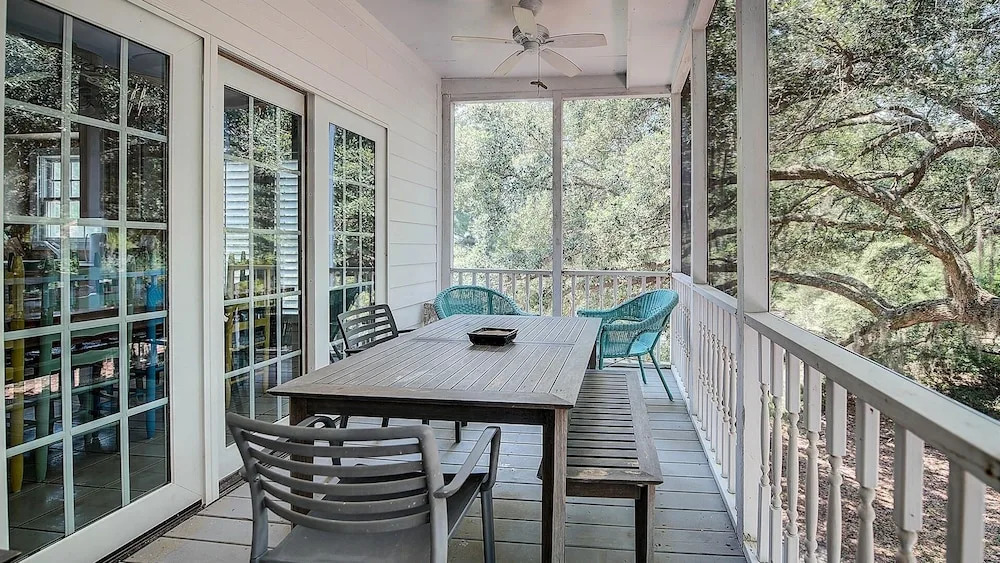 169 Porte Maillot 5 Br Home by RedAwning
