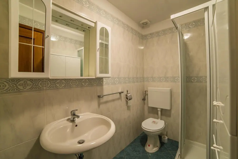Beautiful Villa Ida & Mirko with pool in Buzet