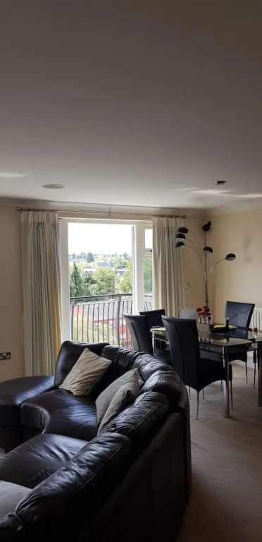 3 Bedroom Penthouse By Creatick