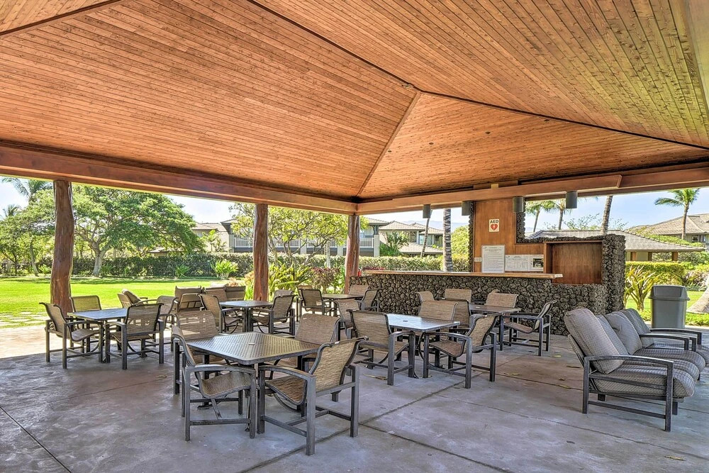 Kona Coast Condo w/ Lanai & Outdoor Kitchen!