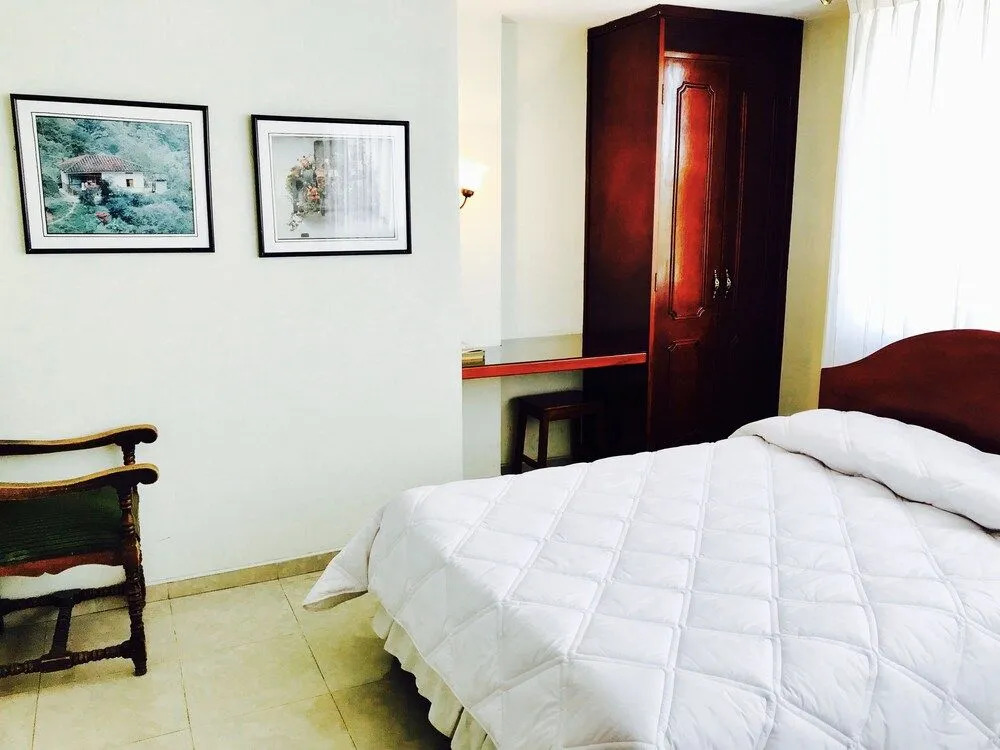 Hotel Azuay