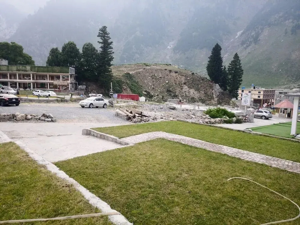 White House Hotel & Resorts