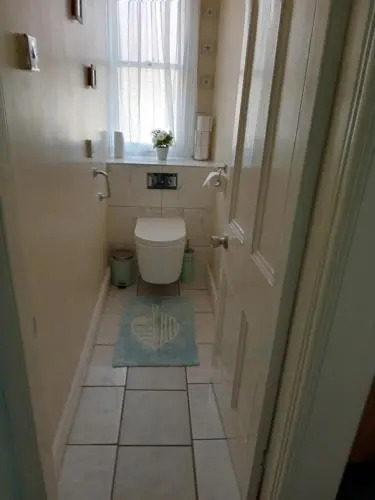 16B Sandy Lane