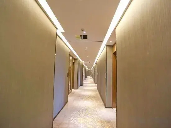 Starway Hotel (Changji Zhongshan Road Huijia Times)