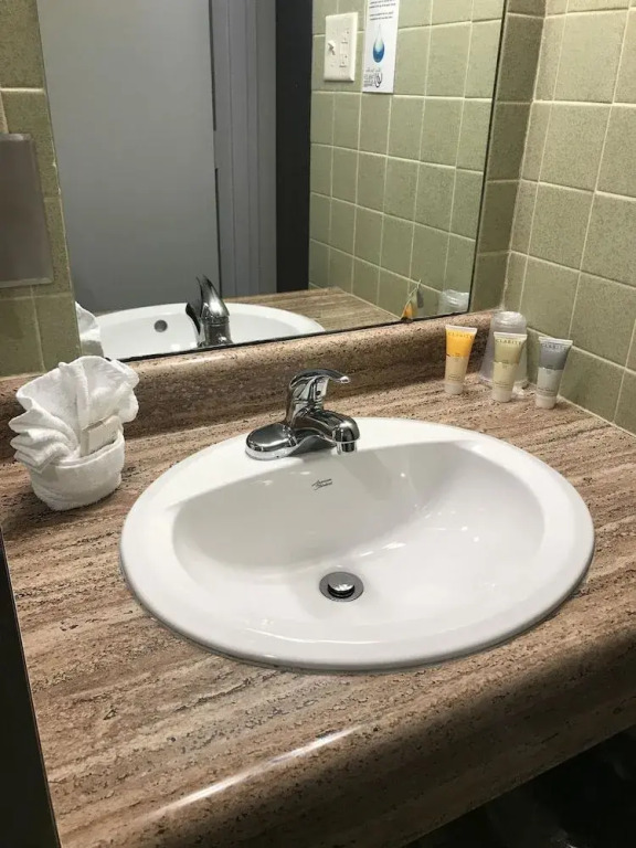 The Stables Inn & Suites