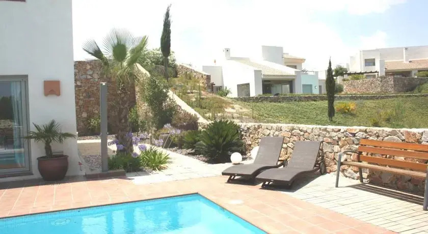 Villa Cuarzo