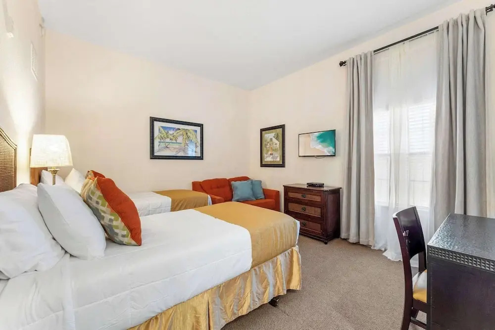 Caribe Cove Breeze Sleeps 6
