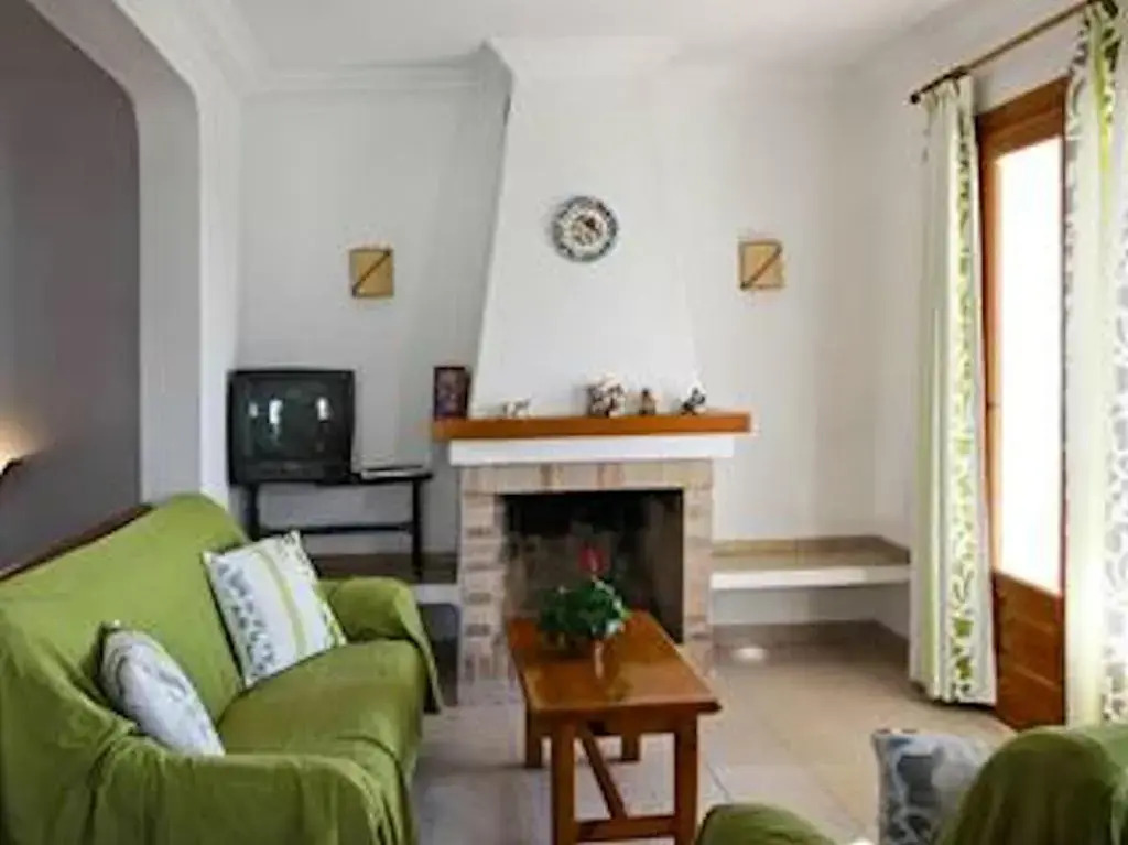 Casa Louise - Great Value 3 Bedroom House In Son Bou - Perfect For Families